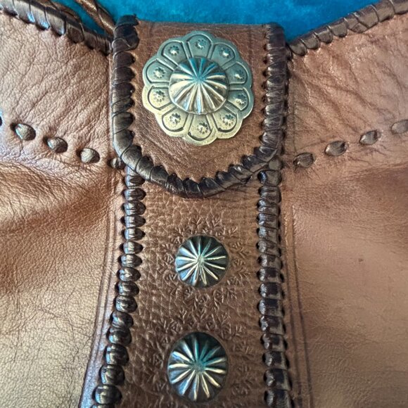 Southwestern Handmade Leather Shoulder Bag by Four Winds West - Conchos Pockets - Picture 8 of 12